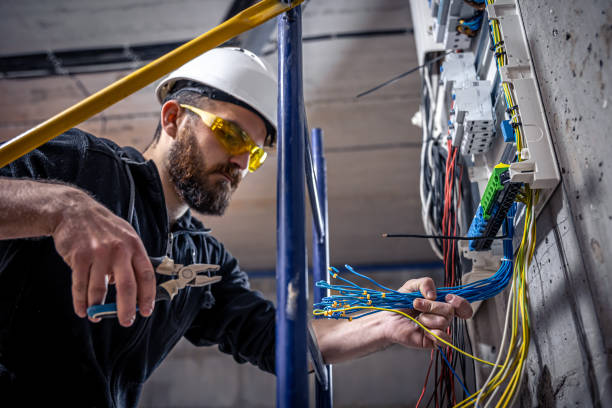 Best Emergency Electrical Repair  in Glendale, MO