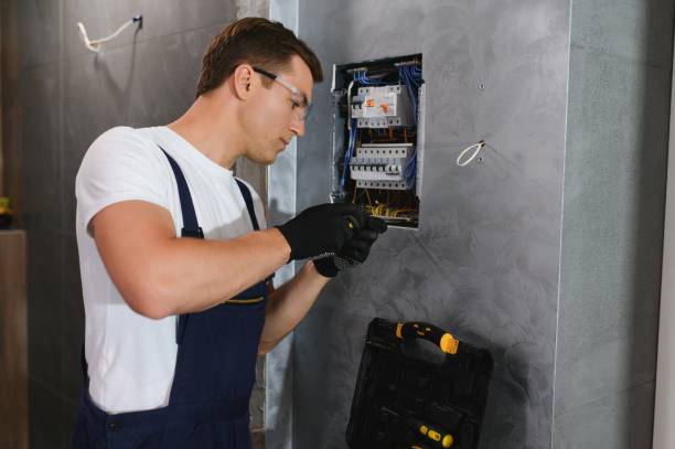 Best Electrical Contractors for Businesses  in Glendale, MO