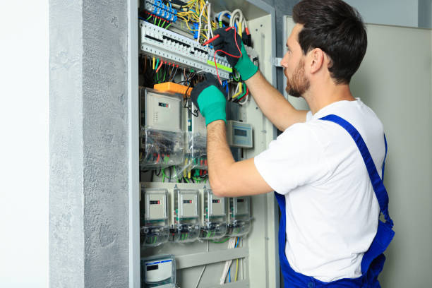 Best Local Electrician Companies  in Glendale, MO